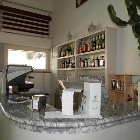 伊尔卡拉瓦乔酒店 3* 马里纳-迪-皮特拉桑塔